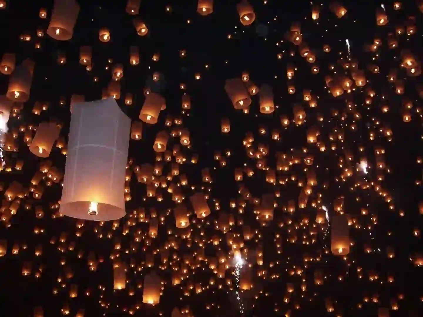 Festiwal lampionów Yi Peng w Chiang Mai