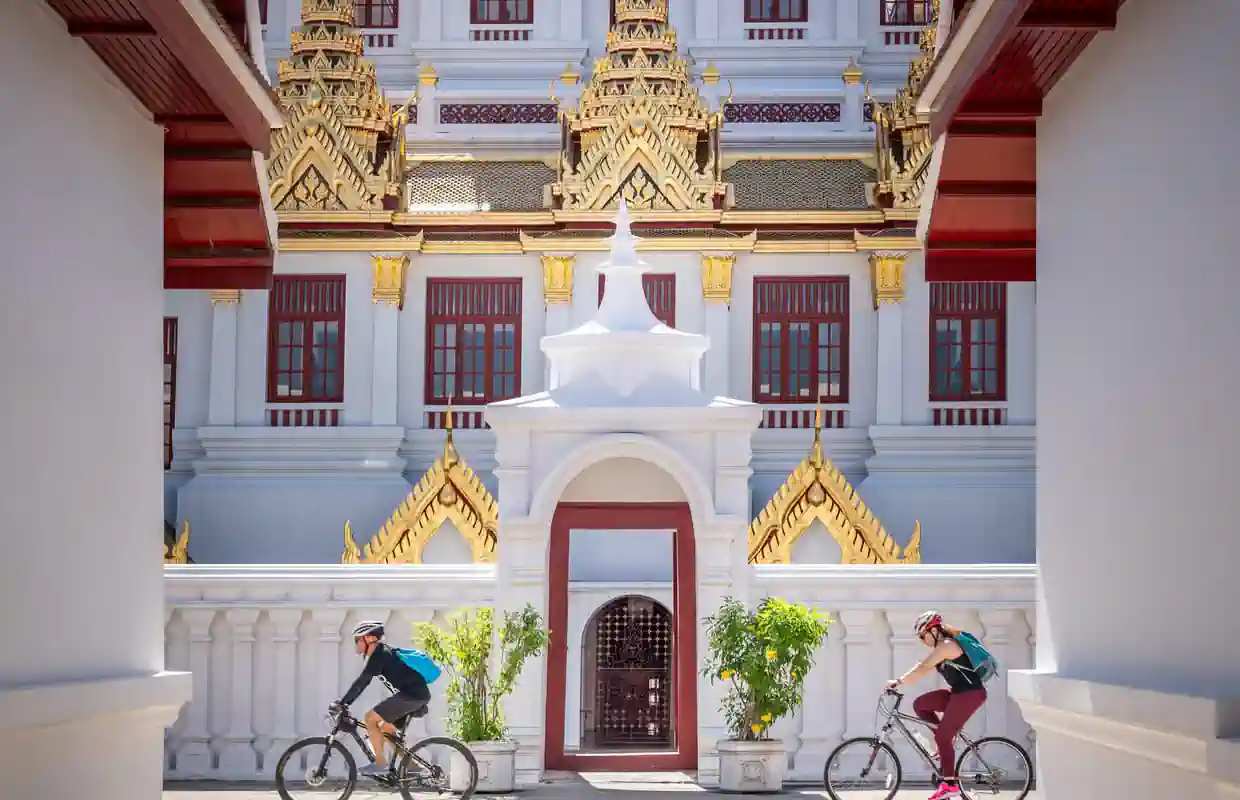 Bangkok: Wycieczka rowerowa po zaułkach i zabytkowych świątyniach