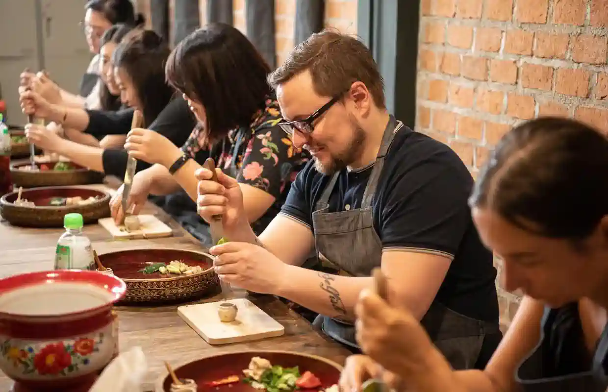 Bangkok: Praktyczna lekcja gotowania tajskiego i wycieczka po targu