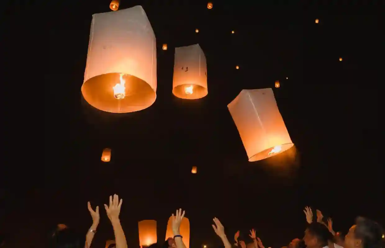 Chiang Mai Moonlight Sky Lantern Loy Krathong Festival 2025