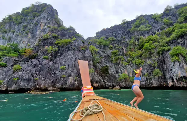 Koh Lanta: Szmaragdowa Jaskinia i 4 wyspy Snorkel Tour by Longtail